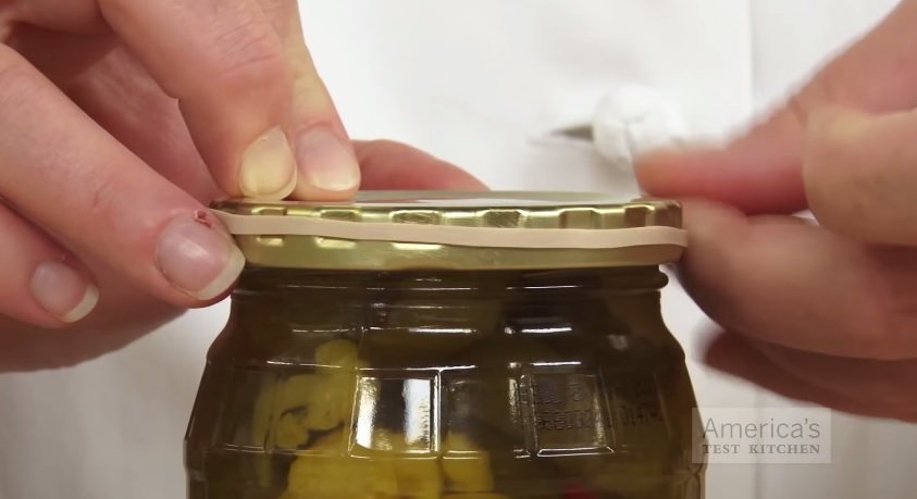 How to Open a Stuck Jar